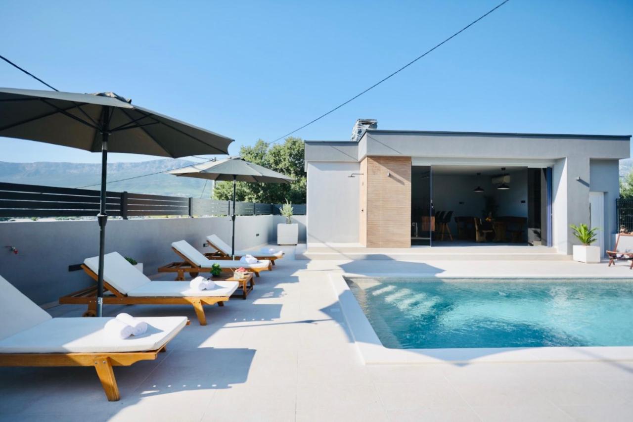 Holiday Home Tia Split Exterior photo